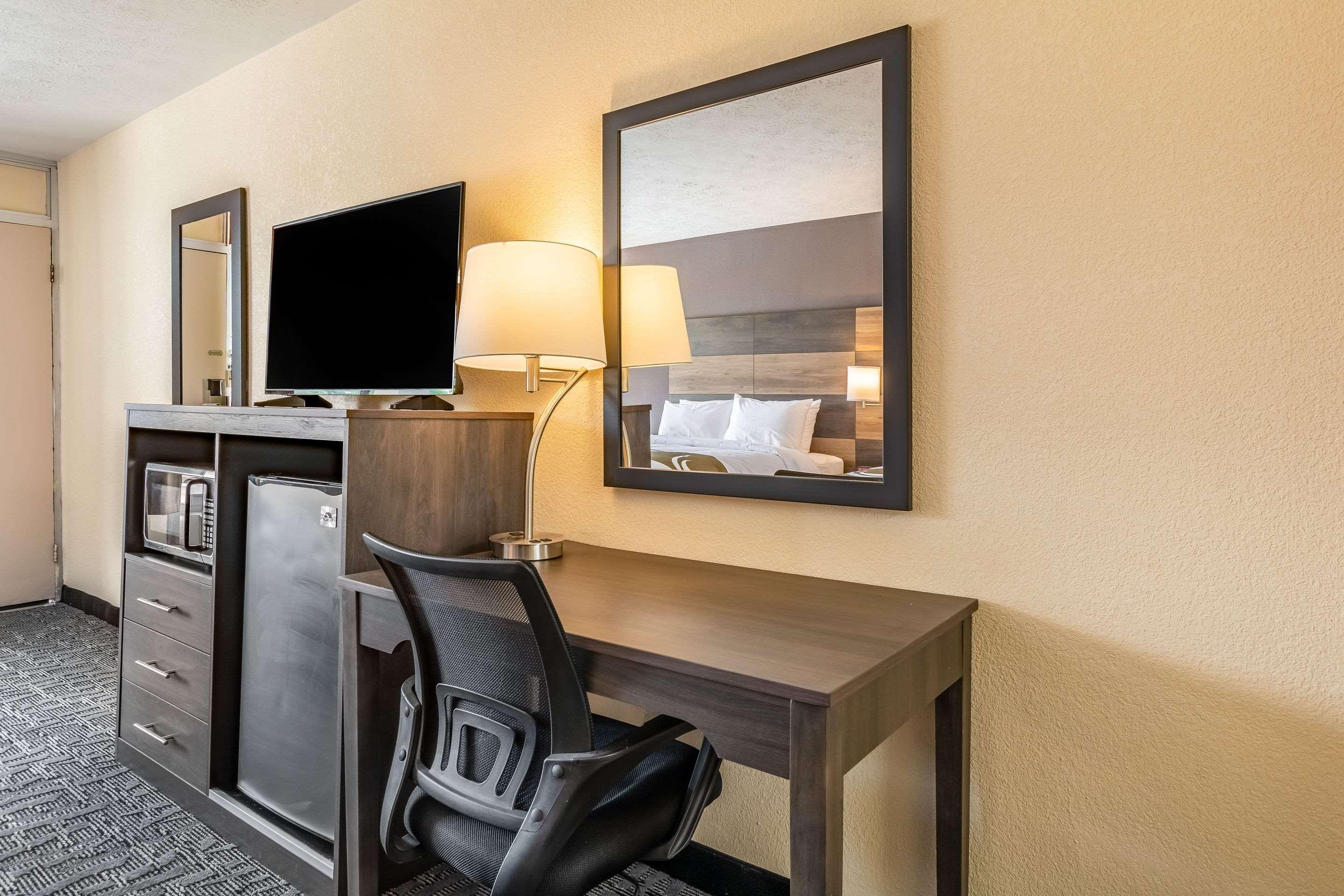 Quality Inn Mount Vernon Экстерьер фото